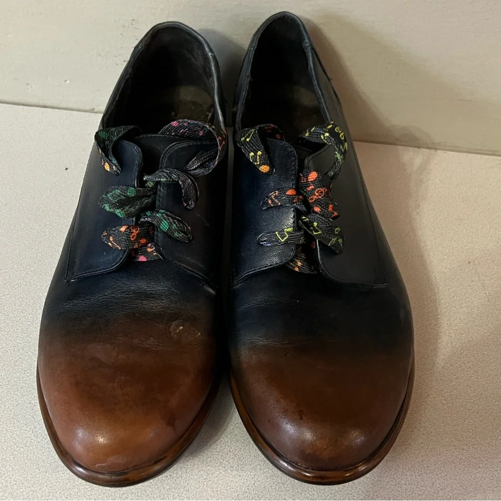Naot Men's Black and Brown Oxfords with Patterned musical  Laces Noat size 40